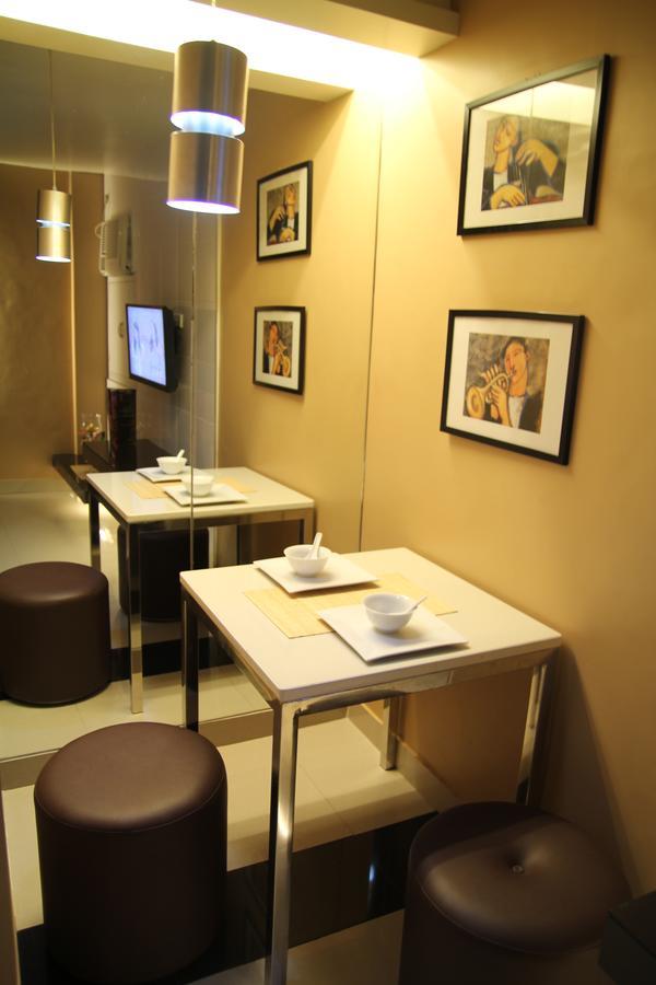 One Serenata Hotel Bacao Cavite Room photo
